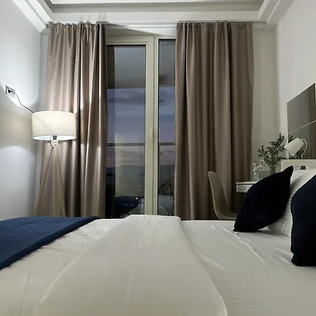 Apartment 36th Floor - Skyline Corner 320 Skopje