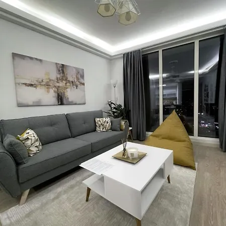 Daire 36th Floor - Skyline Corner 320 *