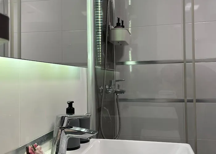 Apartment 36th Floor - Skyline Corner 320