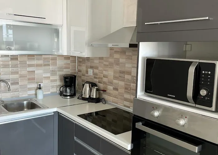 36th Floor - Skyline Corner 320 * Skopje